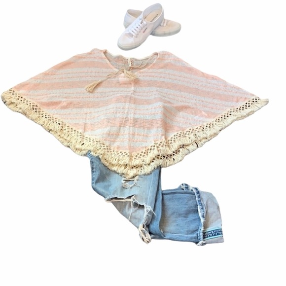 ORANGE CREEk Peach/Cream Tassle Hem Sheer Poncho - Picture 7 of 8